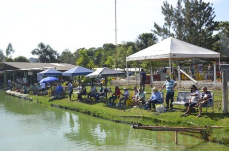 Em Vilhena, pecuarista de Corumbiara ganha R$ 7 mil em torneiro de pesca; veja fotos