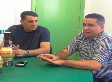 Vereador Júnior Cavalcante se reúne com secretário da Semagric