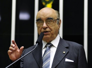 PSDB pede retirada de Bonifácio de Andrada das vagas do partido na CCJ