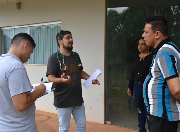 Fiscalização – Edésio Fernandes visita unidade de saúde no Bairro Socialista