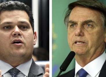 Bolsonaro abre crise institucional: presidente do Senado reage e o chama de irresponsável