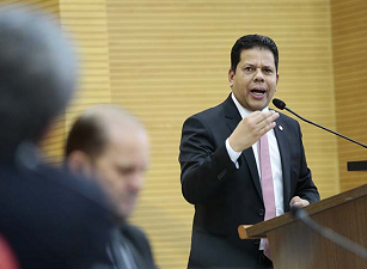 Jair Montes assume vice-liderança do governo Marcos Rocha com missão de apaziguar Legislativo e Executivo