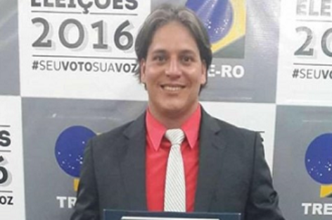 Vereador Waldemar Neto toma posse e substitui Edésio Fernandes