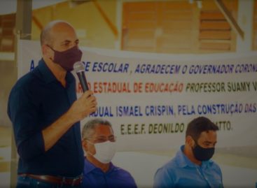 Ismael Crispin prestigia entrega de salas de aula em São Miguel do Guaporé
