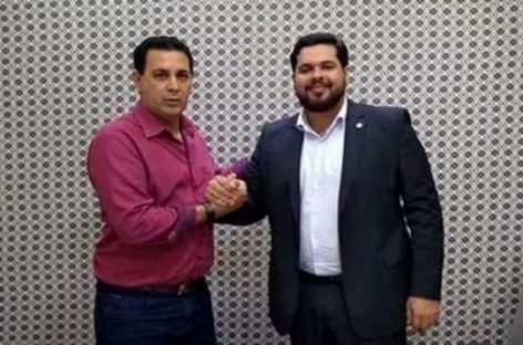 Prefeito de Rolim de Moura agradece ao deputado Jean Oliveira pelo trabalho e apoio para se conseguir melhorias no município
